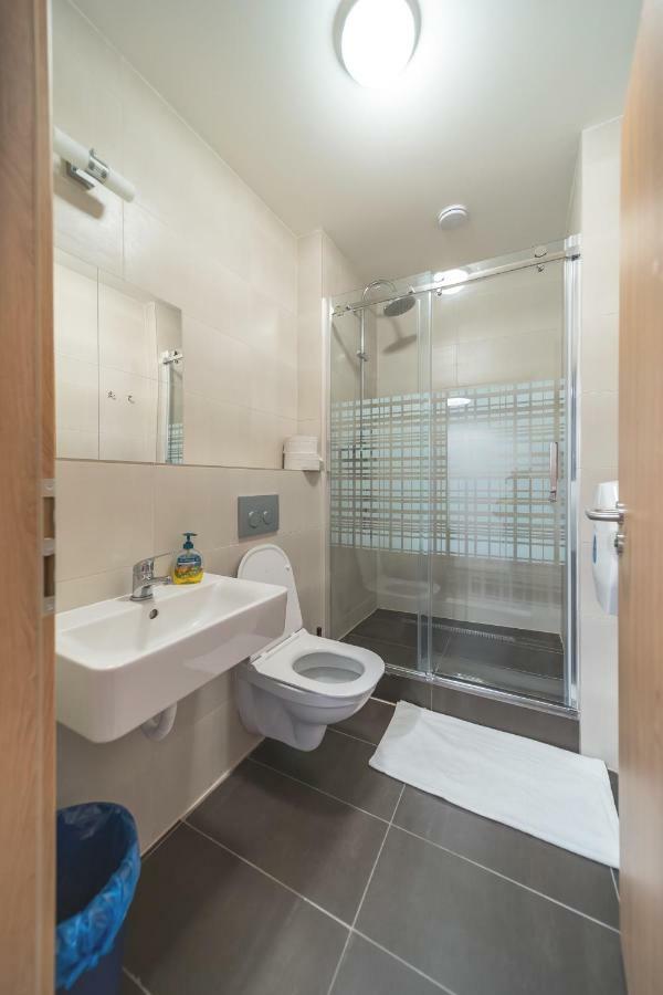 Private Room (12 adults)