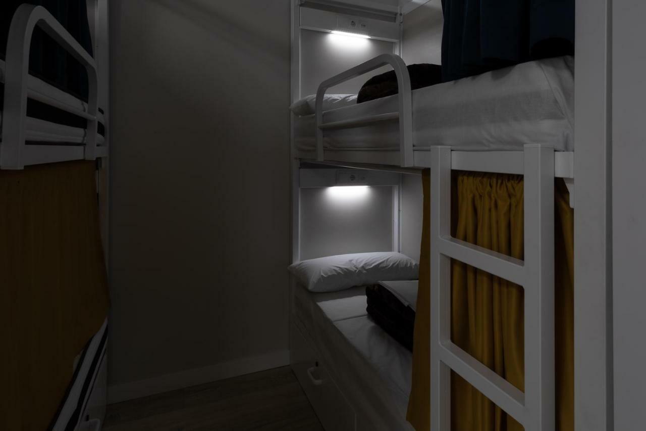Bunk Bed in Mixed Dormitory Room,848169800:JPEG