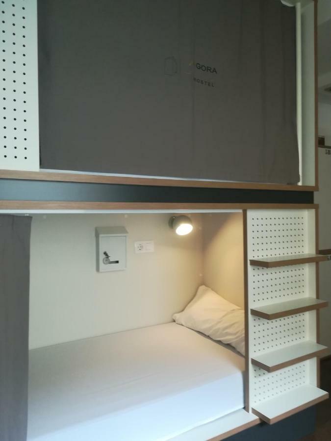 Bunk Bed 8-Mixed Dormitory Room