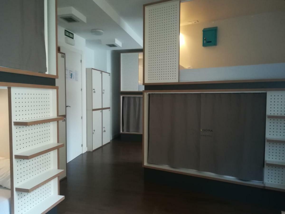 Bunk Bed 8-Mixed Dormitory Room