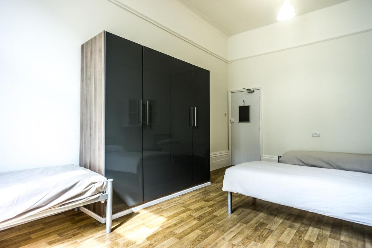 Habitación Triple con baño compartido