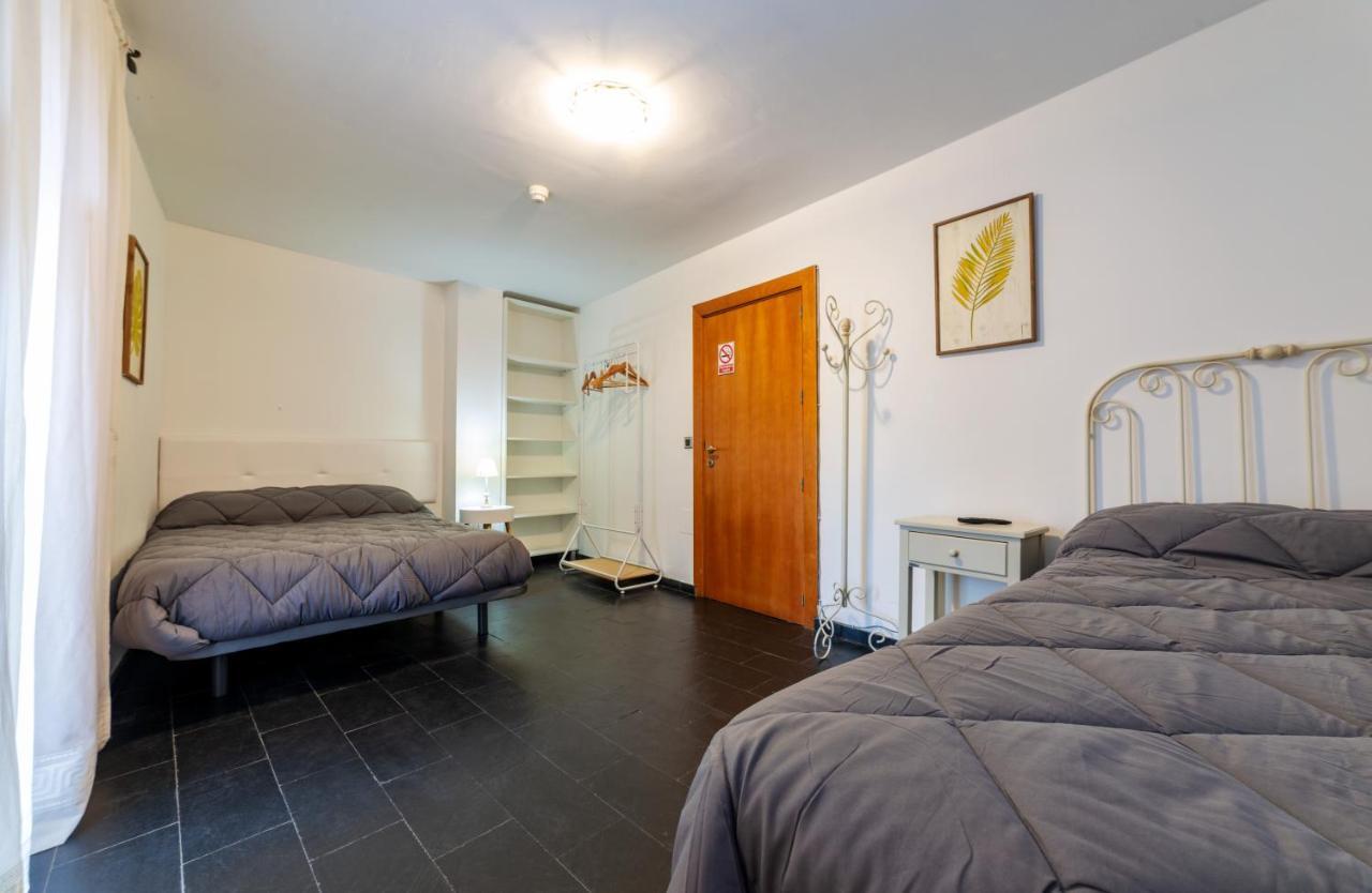Triple Room Private Bathroom