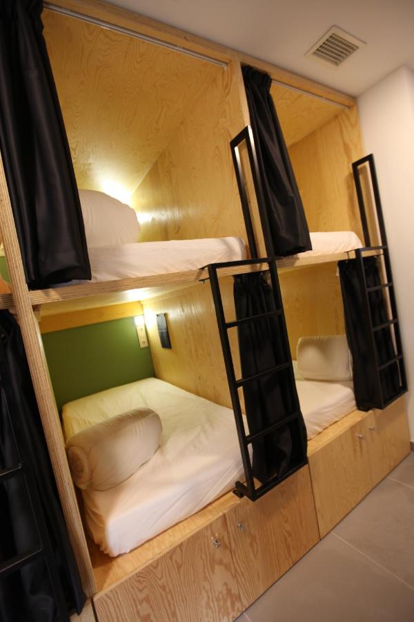 Bed 12-Bed Mixed Dormitory Room