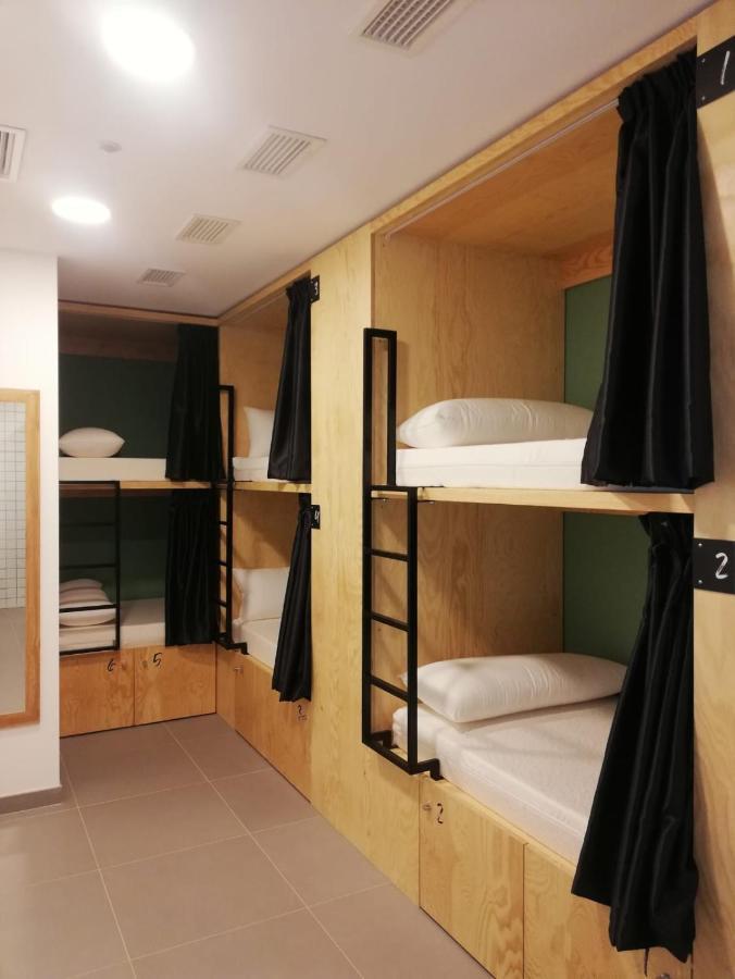 Bed 6-Bed Mixed Dormitory Room