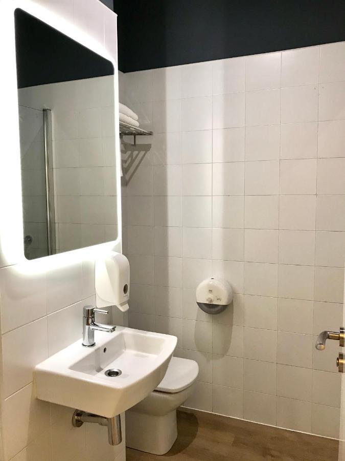 Habitación Doble con baño privado - 2 camas