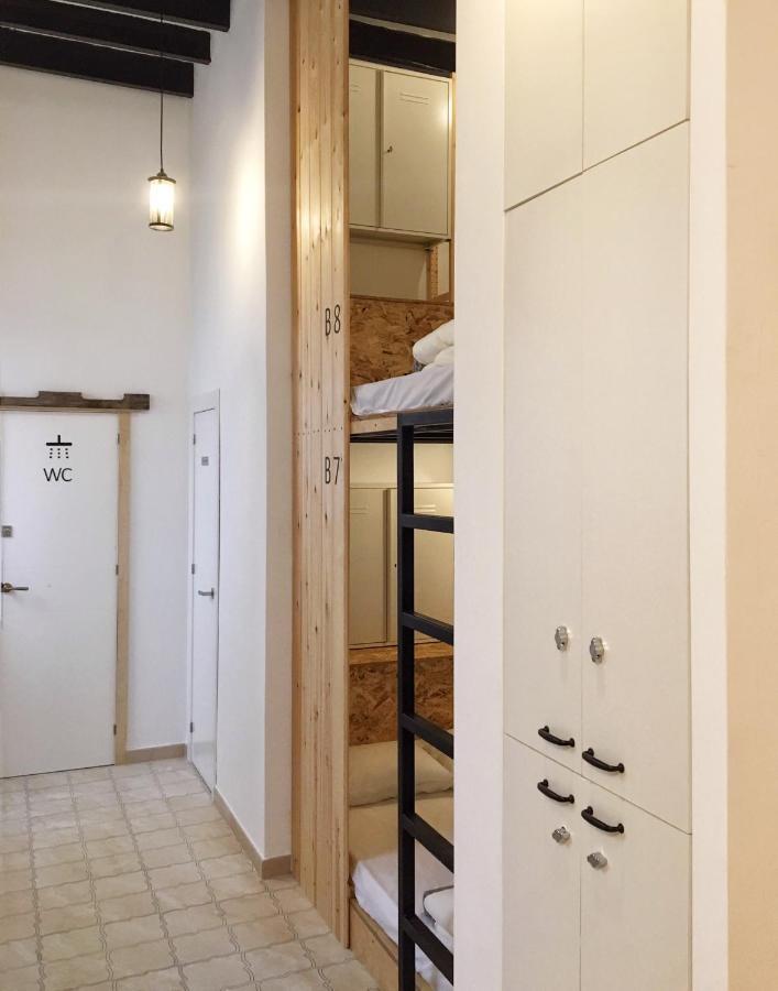Bed 6-Bed Mixed Dormitory Room