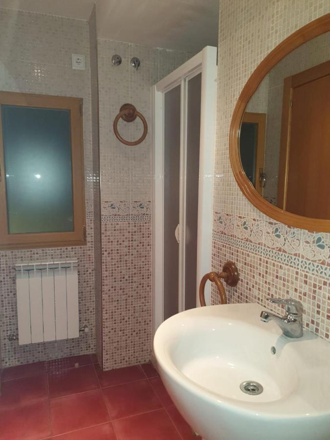 Double Room with Private Bathroom,979104007:JPEG