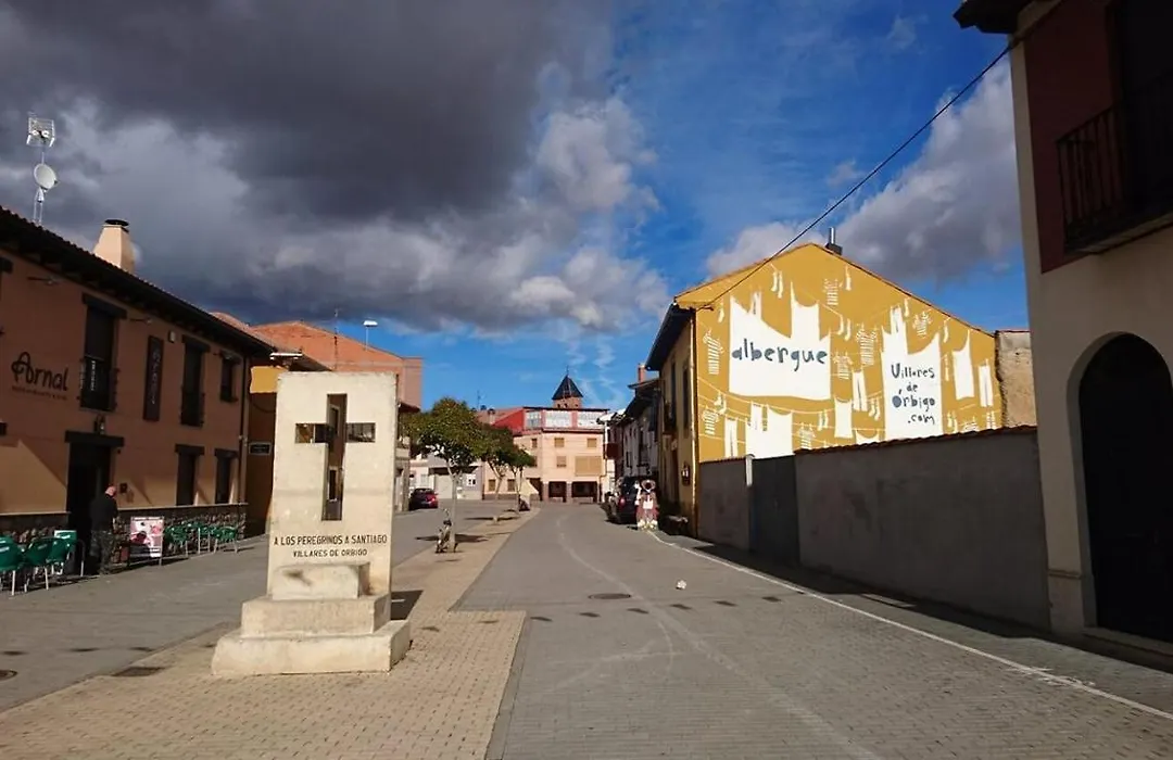 Albergue Villares de Orbigo, Albergue de Peregrinos-1