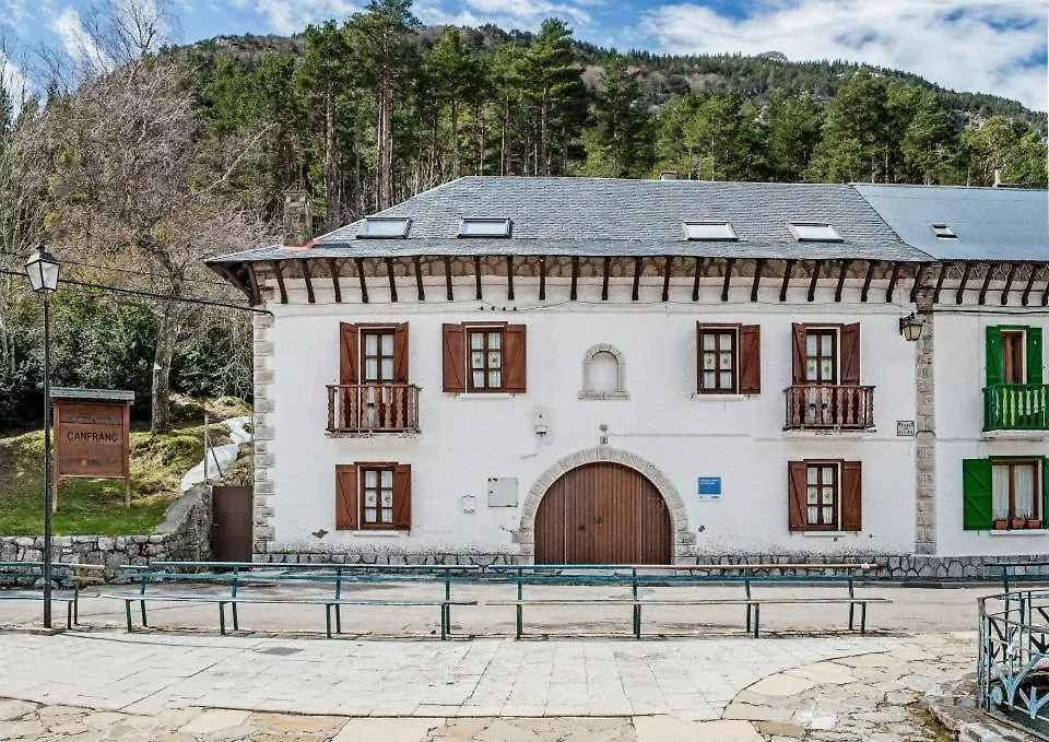 Albergue de Canfranc Estación-1
