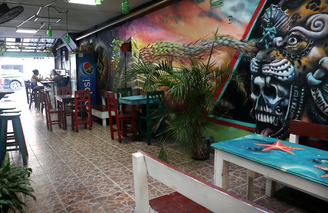 Tres Mundos Hostel-1