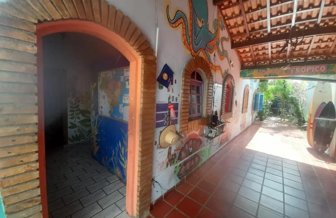 Hostel Trópico de Capricórnio - Itaguá-1