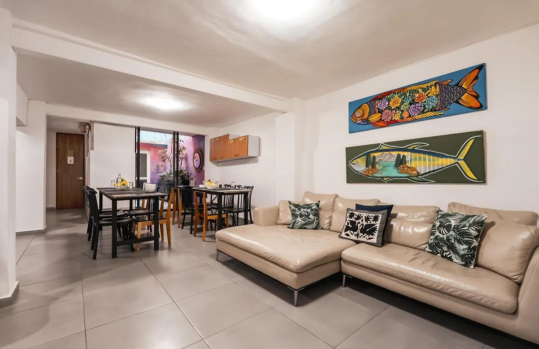 Hostal Juarez-1