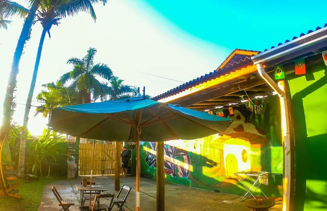 Armo Hostel Pub-1