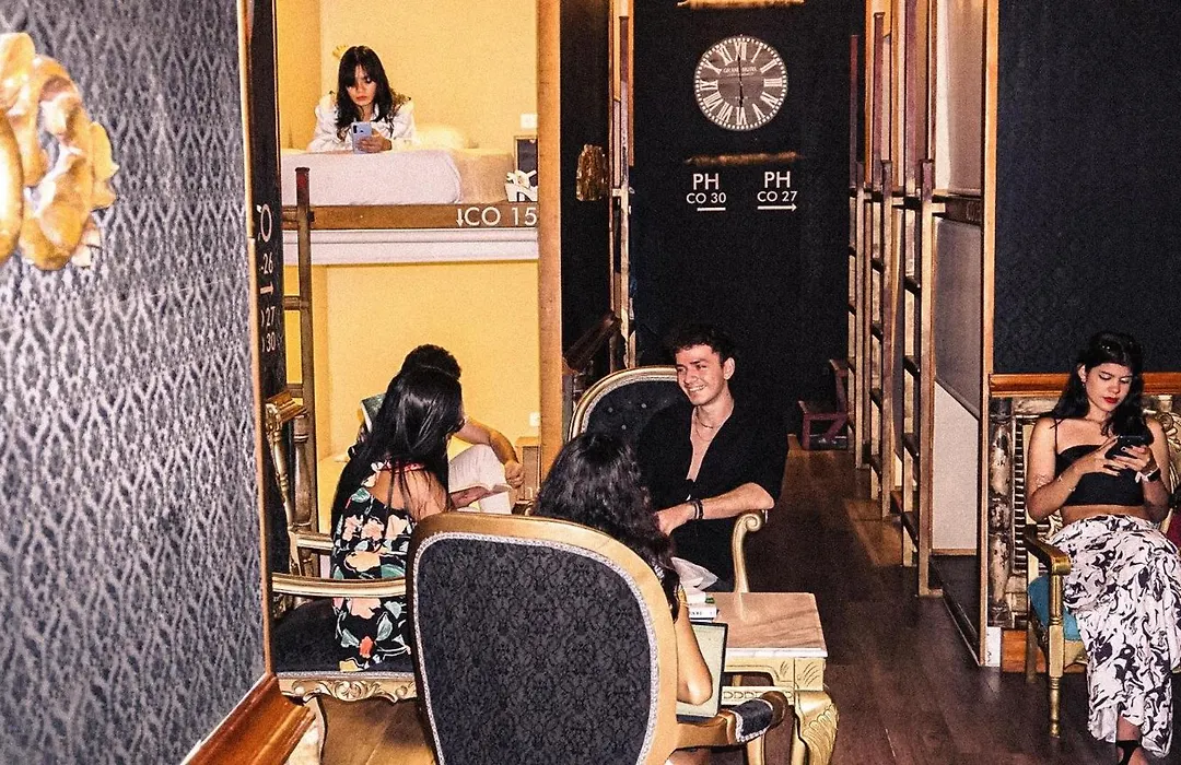 The Clock Hostel & Suites-1