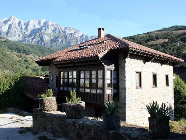 Albergue Turístico Valdebaró-1