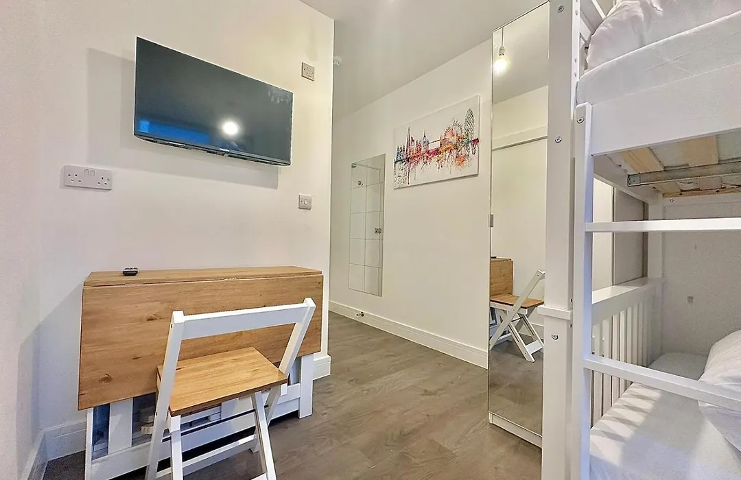 264 Pentonville Road-1