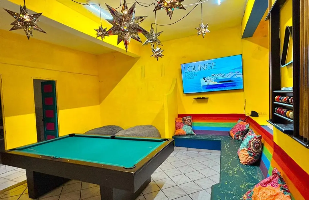 Casa Frida GayLodging-1
