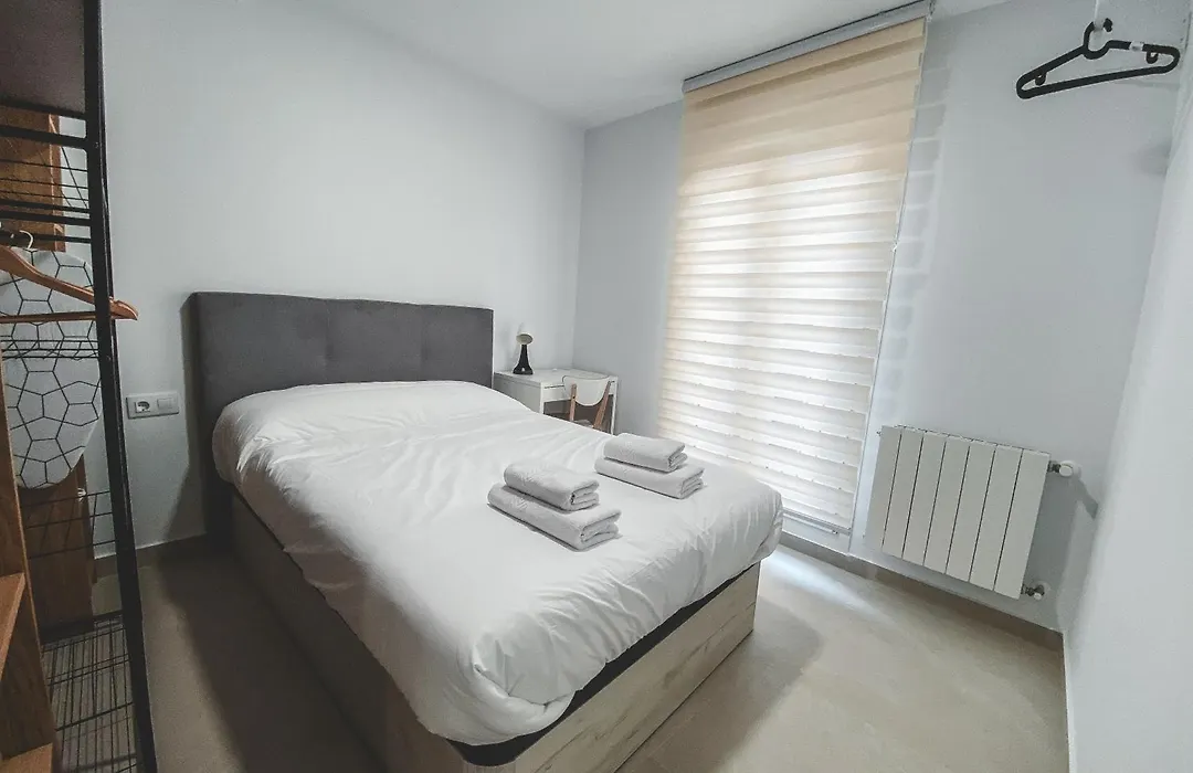 Casa San Juan - Habitaciones privadas Logroño-1