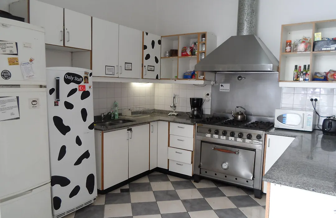 Sabatico Travelers Hostel & Guesthouse-1