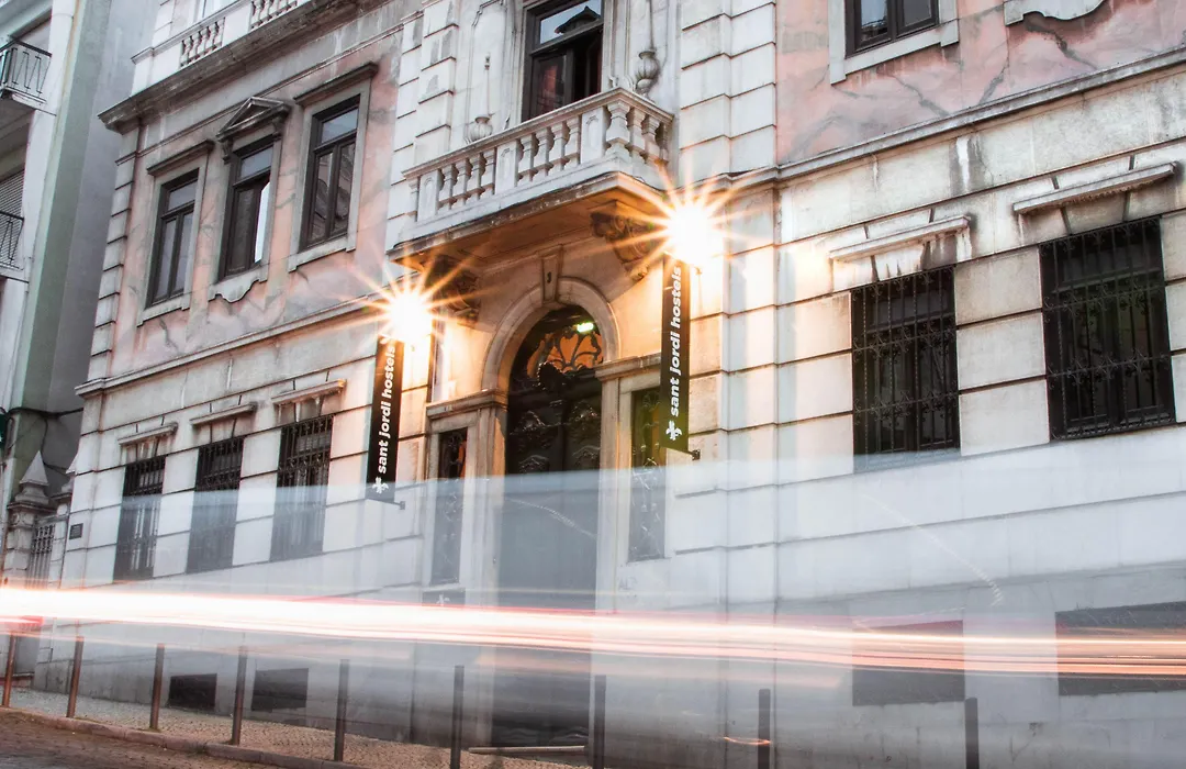 Sant Jordi Hostels Lisbon-1