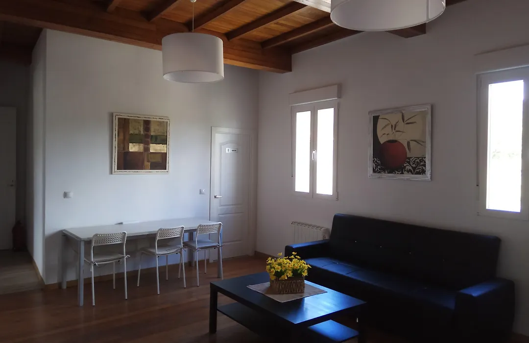 Albergue Cruces De Iria - Hostel-1