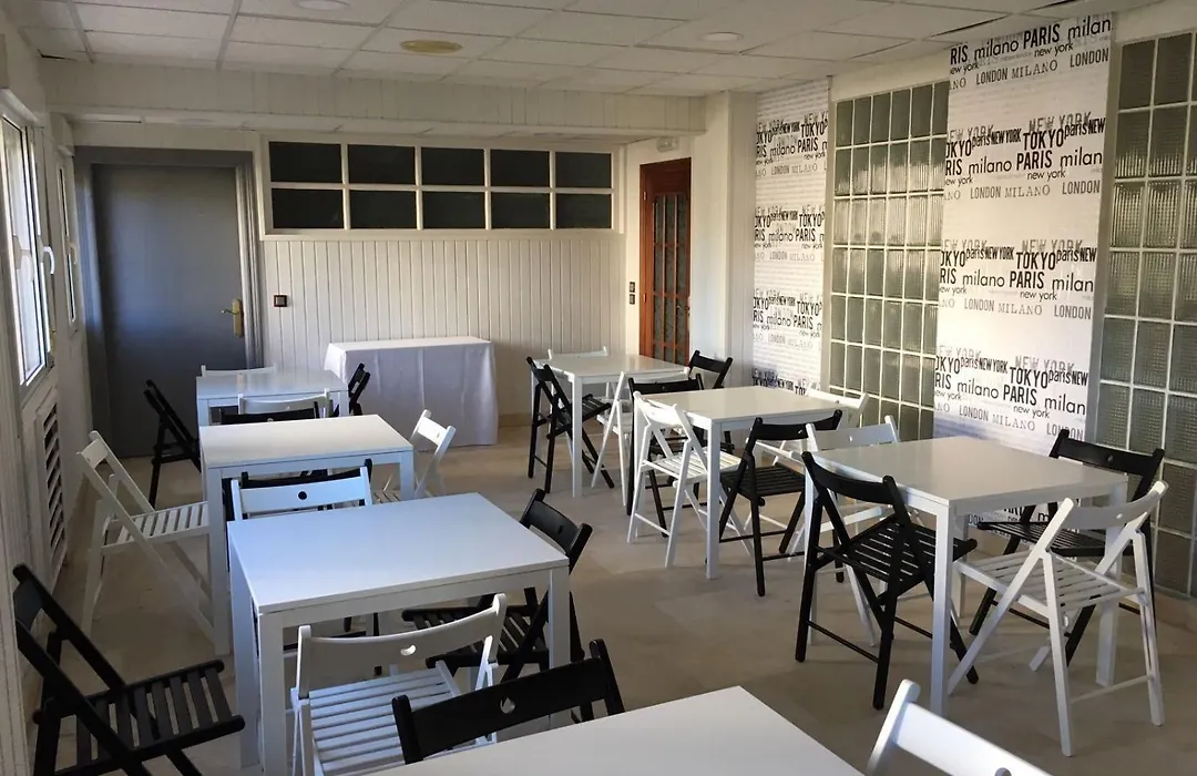 Llanes International Hostel-1