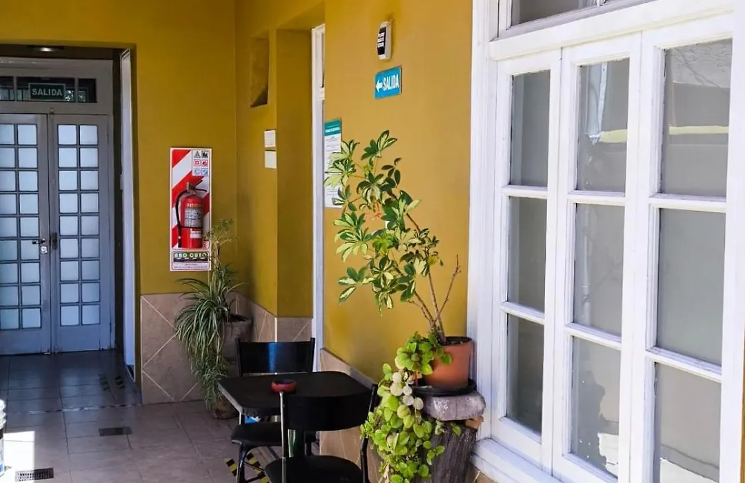 Parvis Magna Hostal-1