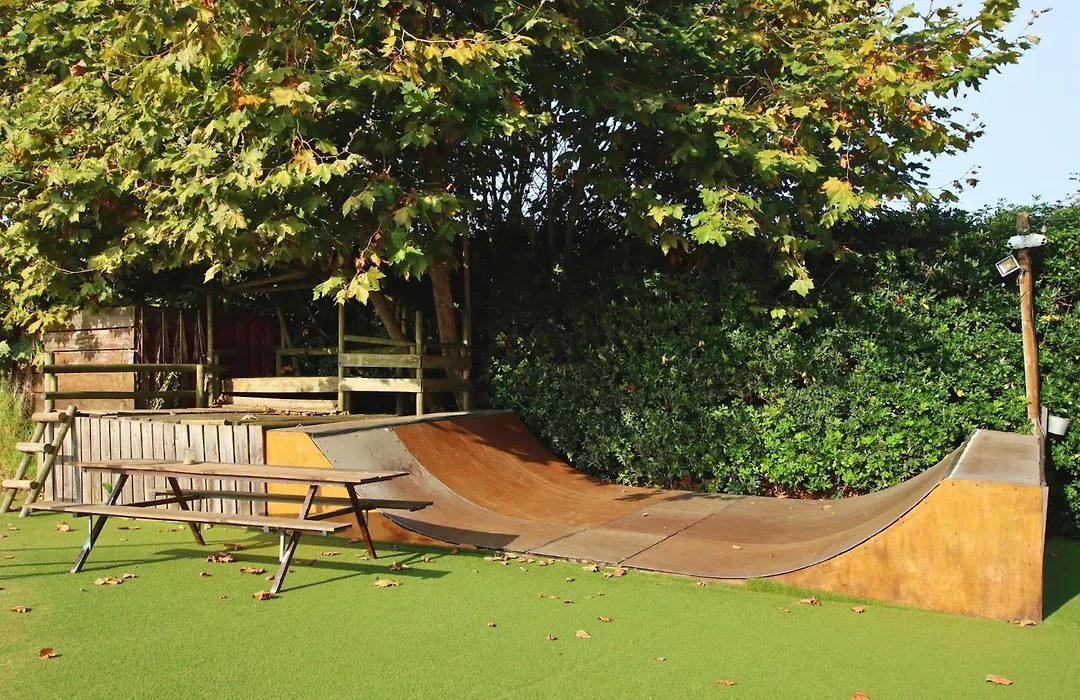 Latas Surf House-1