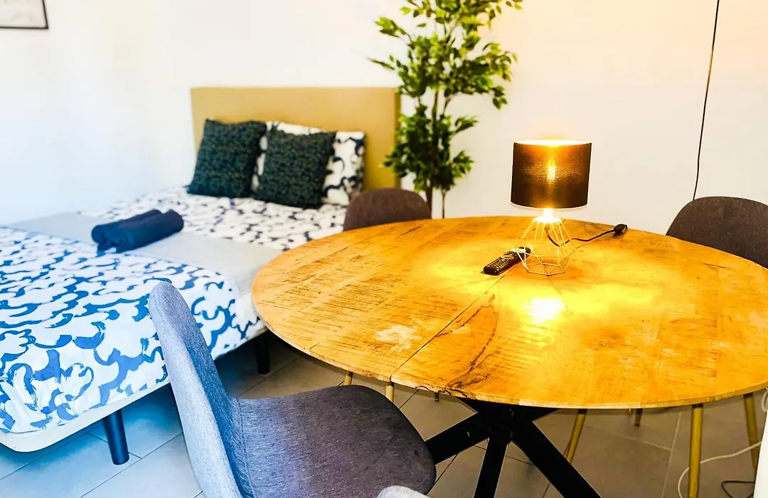 Rambla Comfort Rooms-1