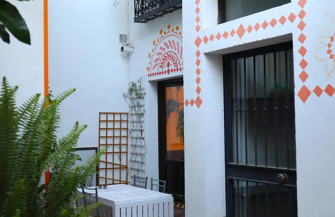 Oasis Backpackers' Hostel Granada-1