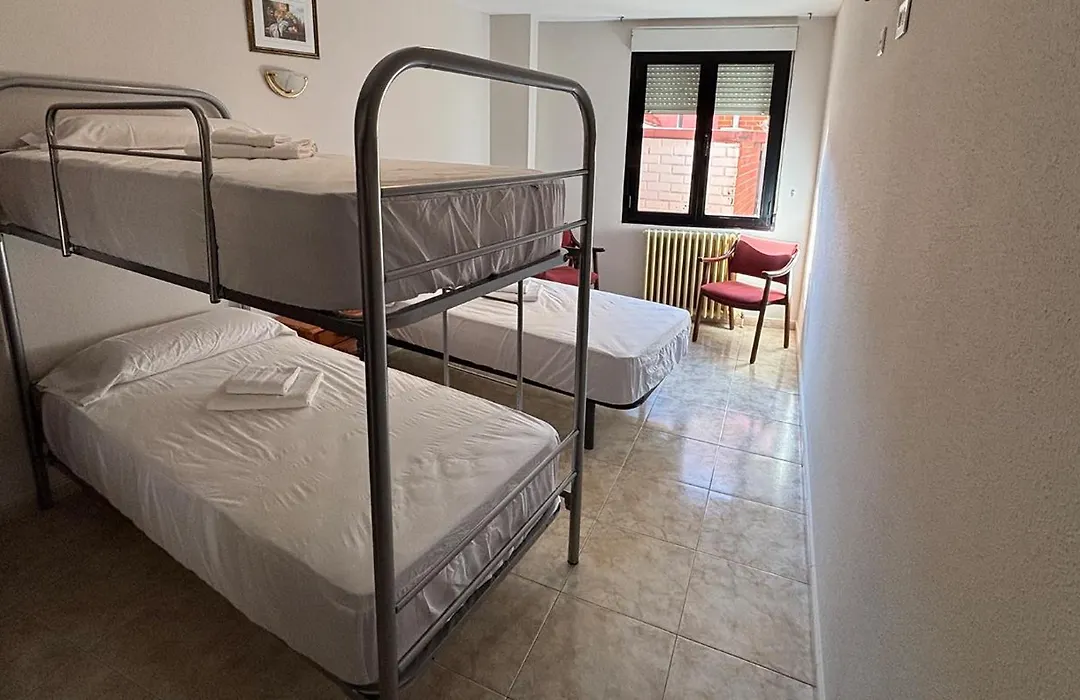 DORMERO Hotel y Albergue Sahagun-1