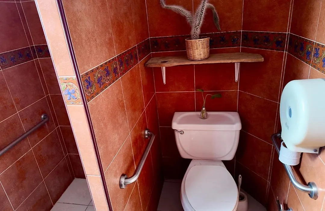 13 Cielos Hostel-1