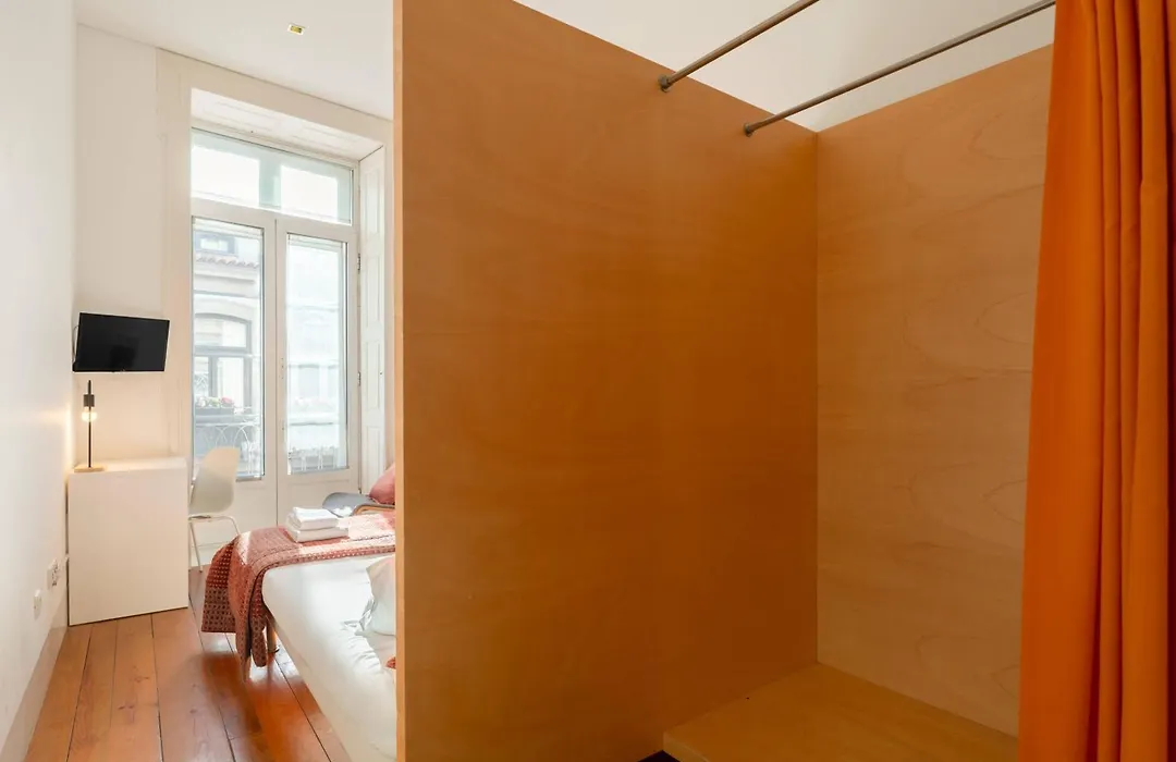 Porto Lounge Hostel & Guesthouse By Host Wise-1