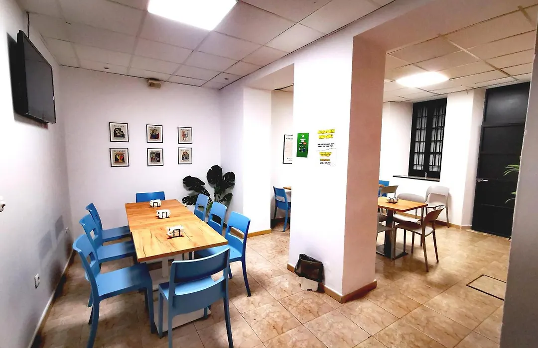 Feel Hostels City Center-1