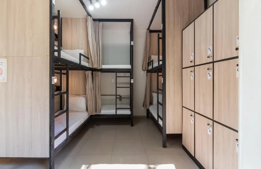 Hostel Leblon-1
