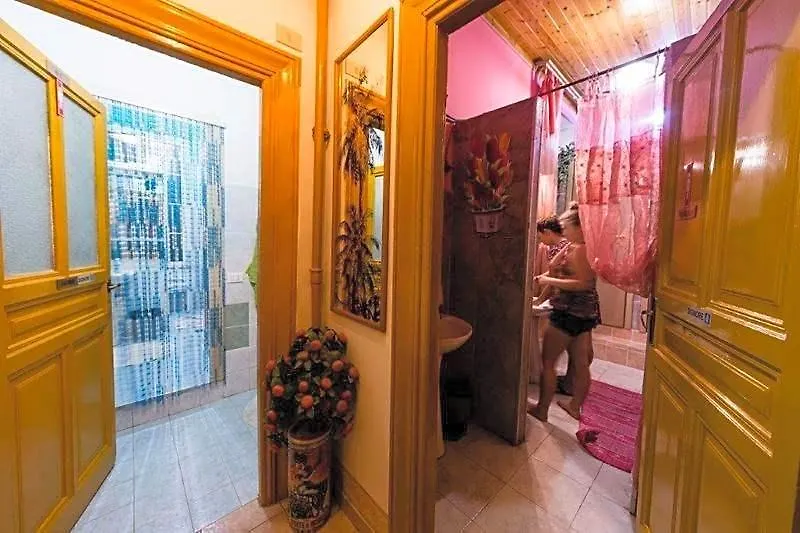 Sunshine Hostel-1