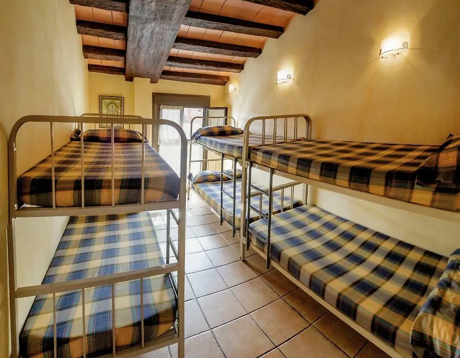 Albergue San Saturnino-1