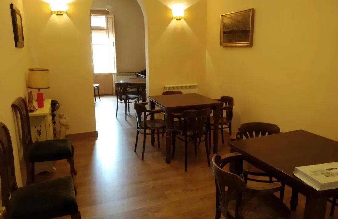 Albergue Luz De Fromista-1