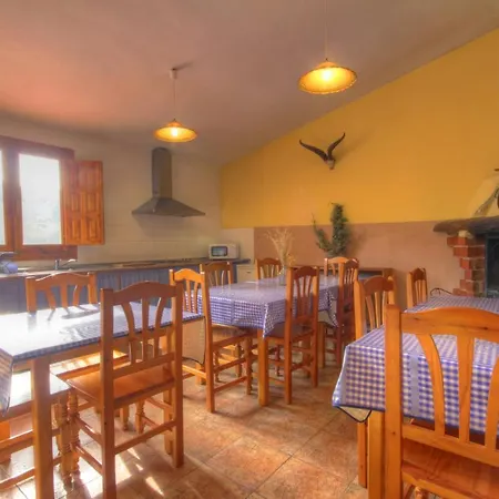 Albergue Barranc De La Serra-3