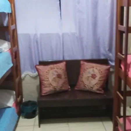 Hostel Cidade Nova, próximo a estação metrô praça 11, onde você tem acesso direto a qualquer Shows nas praias da zona Sul-2