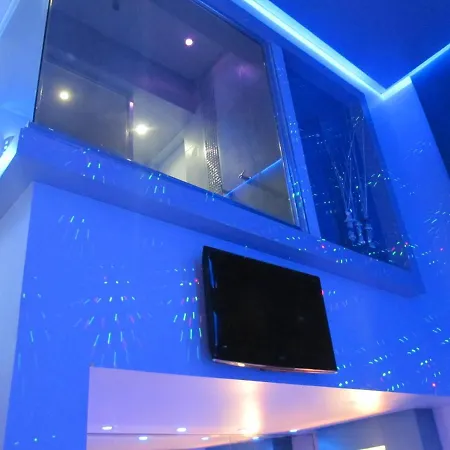 Uman Hotel -Motel- (Adults Only)-2