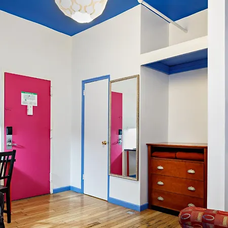 Central Park West Hostel-3