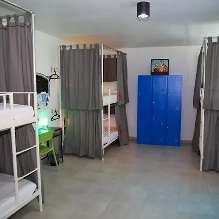 Nomada Beach Hostel- Isla Verde-2