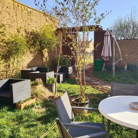 Las Hadas Albergue -solo para Peregrinos - Vegano -Bar-2