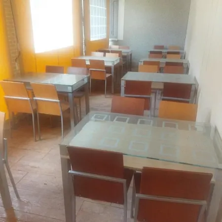 Albergue La Parada Reliegos-2