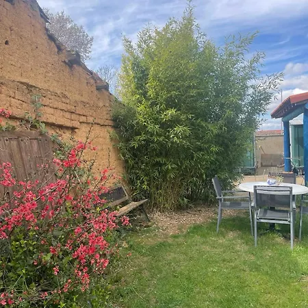 Las Hadas Albergue -solo para Peregrinos - Vegano -Bar-3
