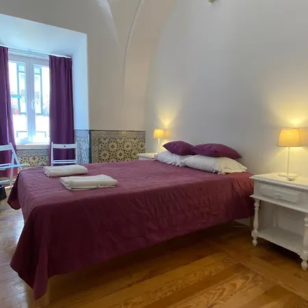 Lost Inn Lisbon Hostel-3