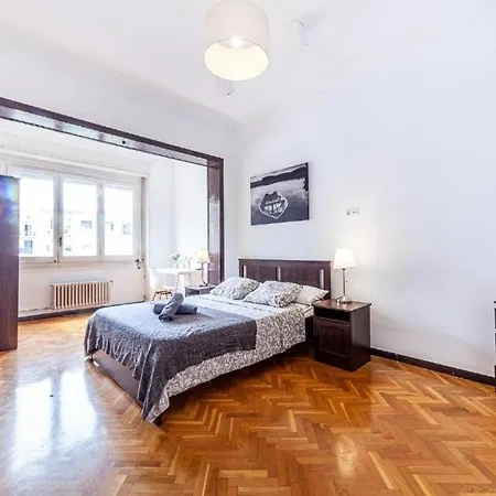 Eixample Bruc Private Rooms-2