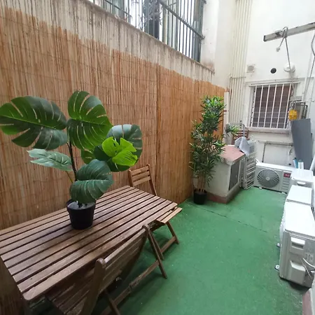 Private Rooms On Tamarit Street-3