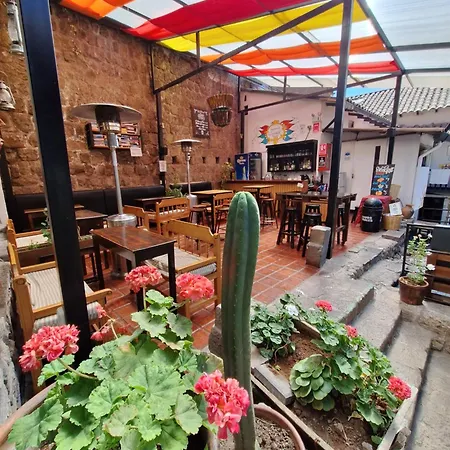 Intro Hostels Cusco-3
